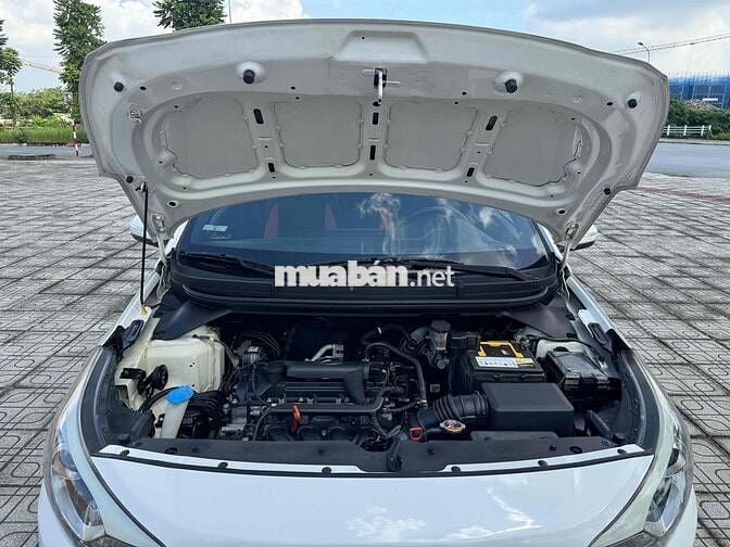 Hyundai i20 2015 Active 1.4 AT - 110000 km