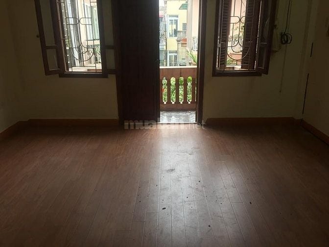 Nhà riêng ngõ phố kim ngưu gần trần khát chân dt60m2x4t giá 12,5tr
