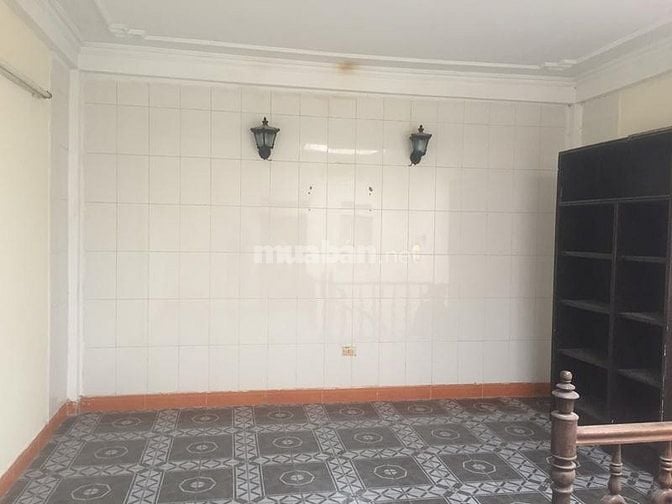 Nhà riêng ngõ phố kim ngưu gần trần khát chân dt60m2x4t giá 12,5tr