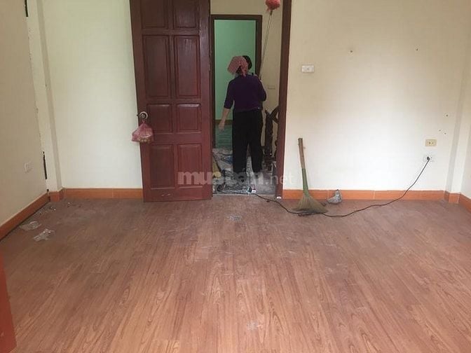 Nhà riêng ngõ phố kim ngưu gần trần khát chân dt60m2x4t giá 12,5tr