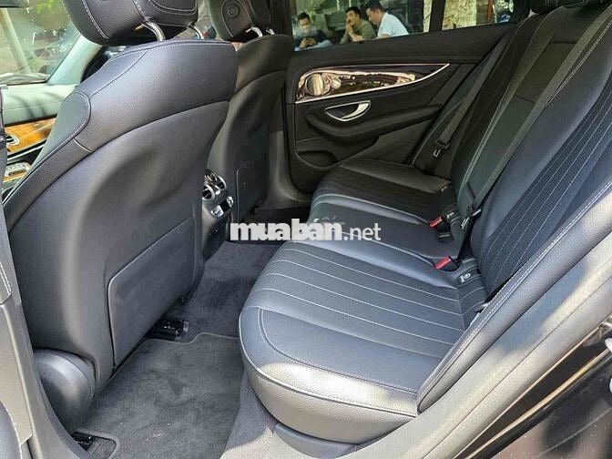 Mercedes Benz E200 Exclusive Model- 700 km