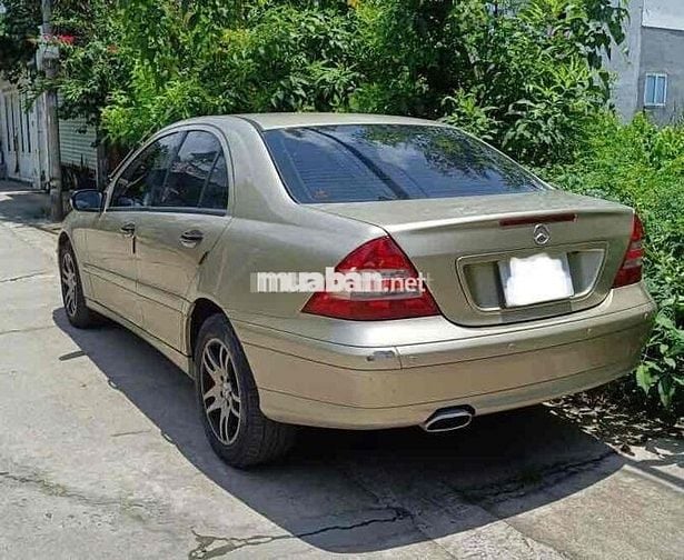 Mercedes Benz C Class 2004 C180K Classic  - 157000