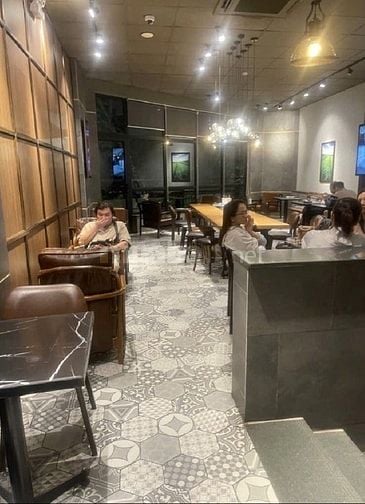 Bán nhà mặt phố Trần Đại Nghĩa, DT 140 m2, 2 mặt tiền đều đẹp, KD luôn