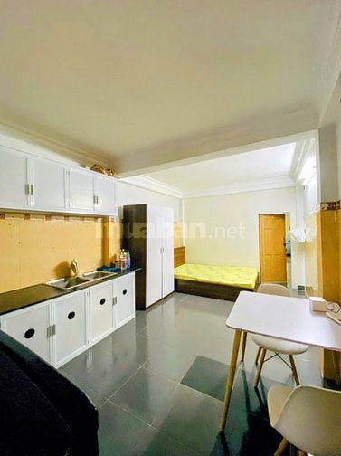 Phòng trọ Gò Vấp phòng full nội thất, sân sau thoáng mát cho nuôi pet.