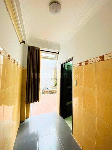 Phòng trọ Gò Vấp phòng full nội thất, sân sau thoáng mát cho nuôi pet.