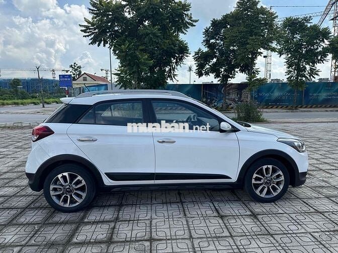 Hyundai i20 2015 Active 1.4 AT - 110000 km