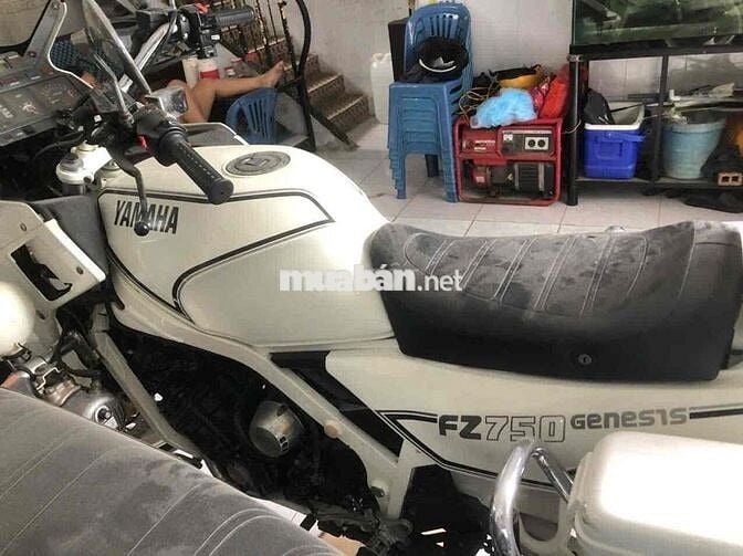cần bán xe FZ.750cc bao rút góc ko tính phí