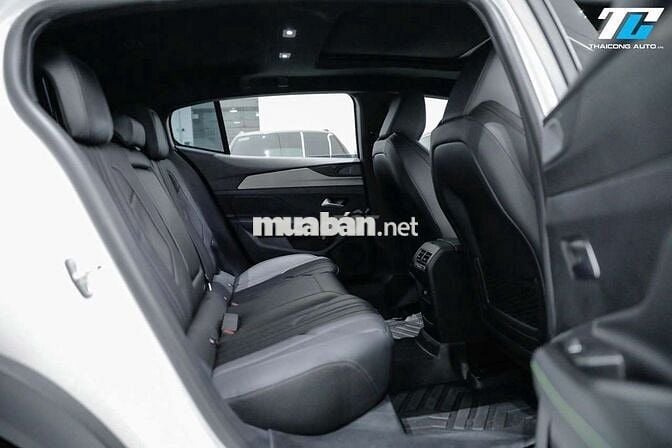Peugeot 408 GT 2023 - 15000 km