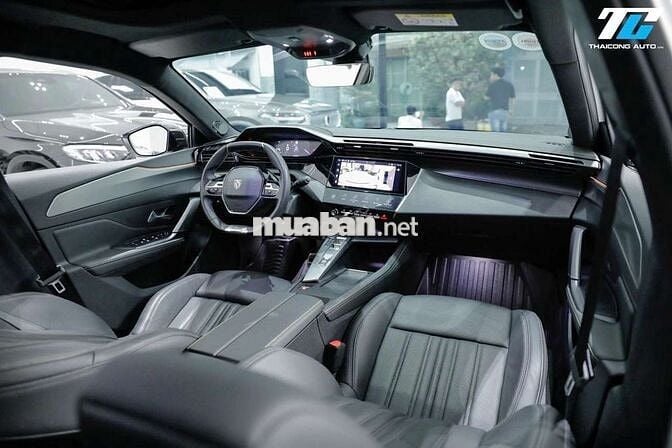 Peugeot 408 GT 2023 - 15000 km