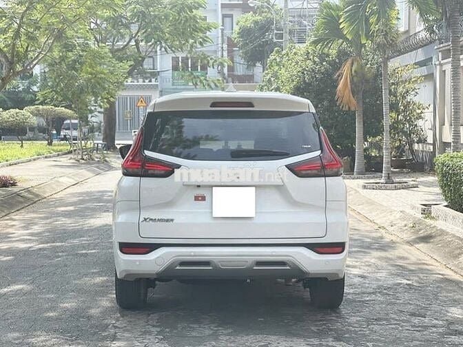Mitsubishi Xpander 2021, số tự động màu trắng