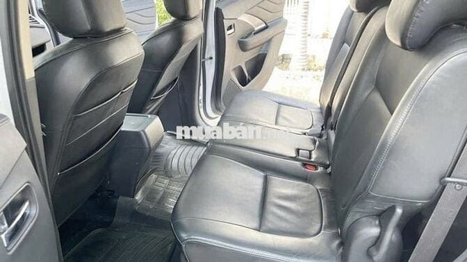 Mitsubishi Xpander 2021, số tự động màu trắng