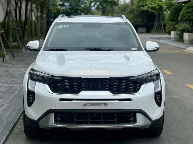 Kia Sonet 2024 Premium 1.5 AT - 8600 km