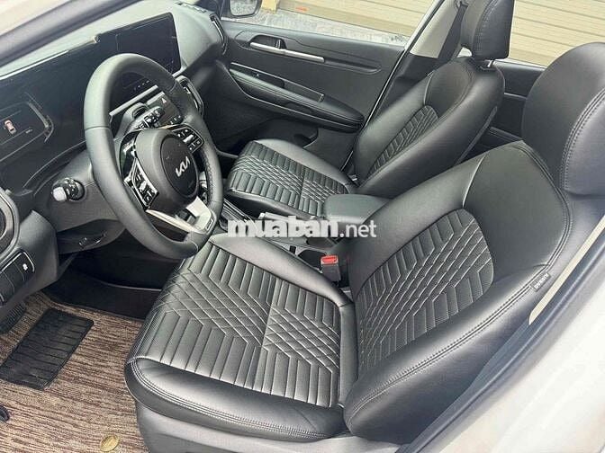 Kia Sonet 2024 Premium 1.5 AT - 8600 km