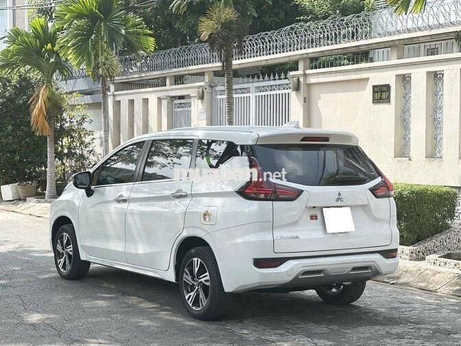 Mitsubishi Xpander 2021, số tự động màu trắng