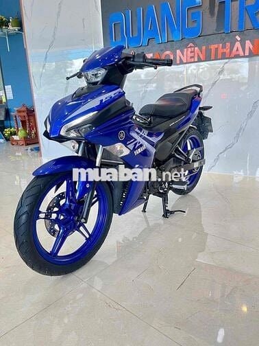 cần bán xe còn mới 90%