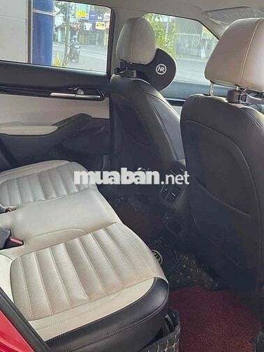 Kia Seltos 2022 Premium 1.6 AT - 25000 km