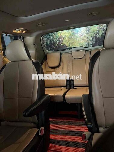 Kia Sedona 2016 Luxury D - 80000 km - full option