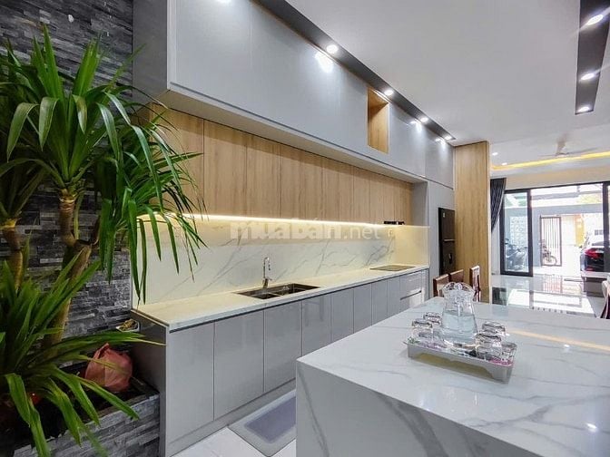BÁN NHÀ PHỐ – 70M² – TRUNG TÂM TP. TÂN AN LONG AN - 2 TỶ 4 - SHR  
