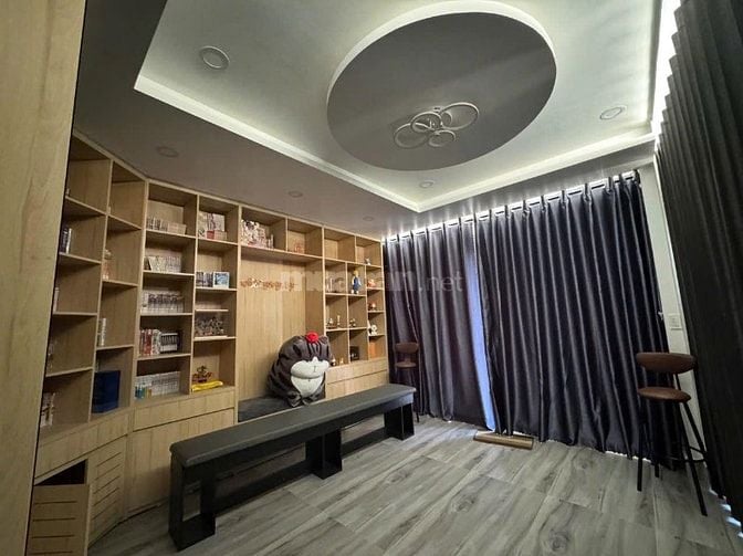 Bán nhà HXH 8m đường sư vạn hạnh Q.10 DT:9mx20m 2 lầu giá 42,5 tỷ 