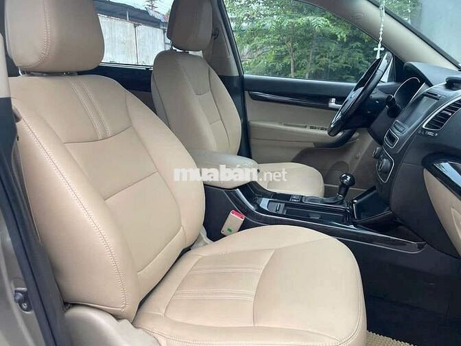 Kia Sorento 2018 số tự động máy xăng 4x2