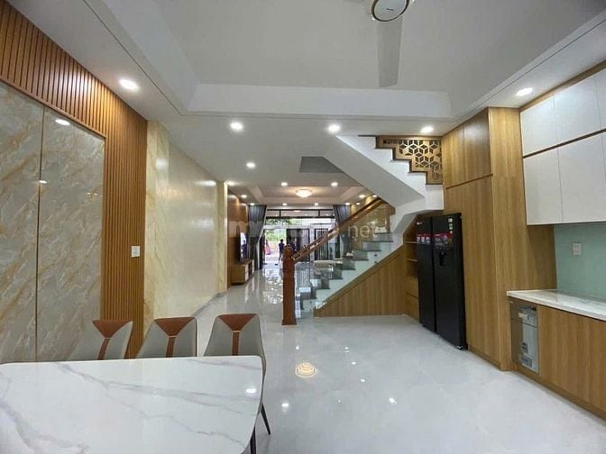 Chính chủ bán gấp nhà Quận 3 ngay Hai Bà Trưng chỉ 5.2 Tỷ SHR 