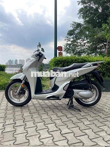 Cầm đồ thanh lý SH Ý 300i 2017 ABS BSTP Chính Chủ