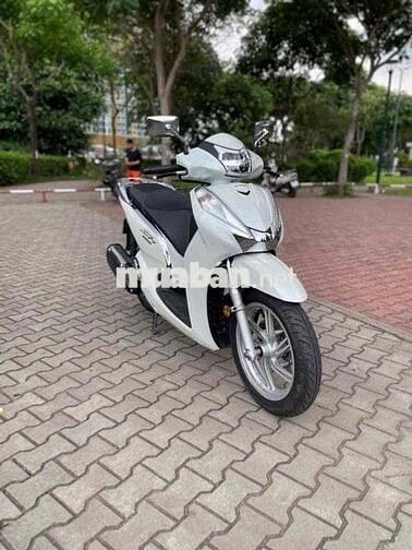 Cầm đồ thanh lý SH Ý 300i 2017 ABS BSTP Chính Chủ