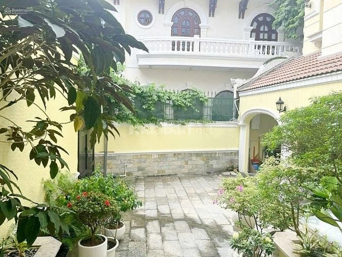 Biệt thự 16E Phùng Khắc Khoan Q.1 – Hầm Trệt 2 Lầu, Hồ Bơi – 125tr/th