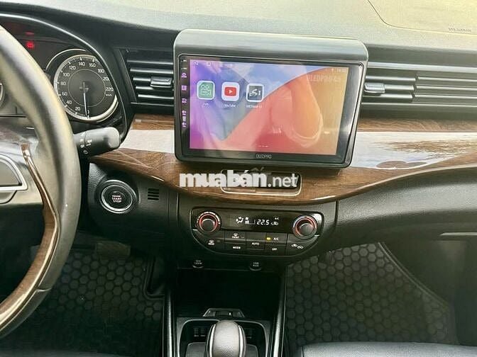 Suzuki Ertiga 1.5AT Sport 2021 màu trắng