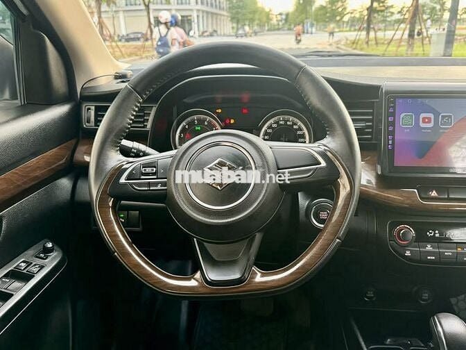 Suzuki Ertiga 1.5AT Sport 2021 màu trắng