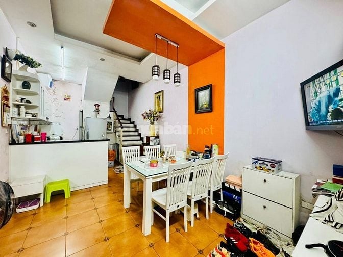 Nhà Tăng Bạt Hổ - Hai Bà Trưng - 83m - MT 11m giá chào 23 tỷ có TL