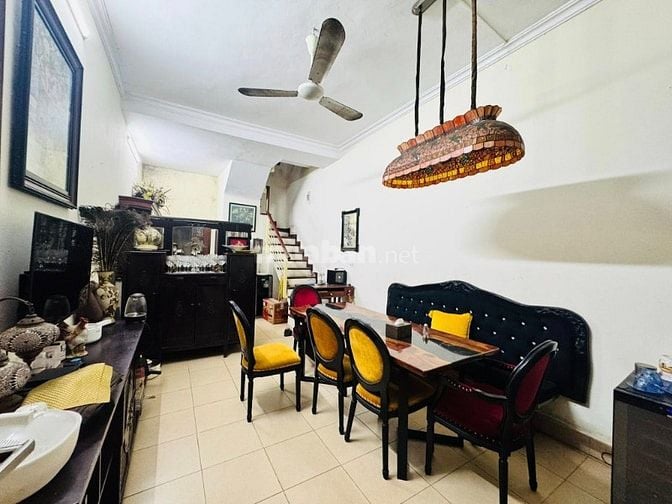 Nhà Tăng Bạt Hổ - Hai Bà Trưng - 83m - MT 11m giá chào 23 tỷ có TL