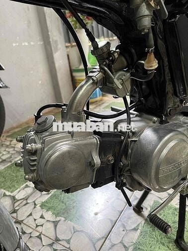 Xe còn biển 4 số đẹp, dọn mới máy êm ái..