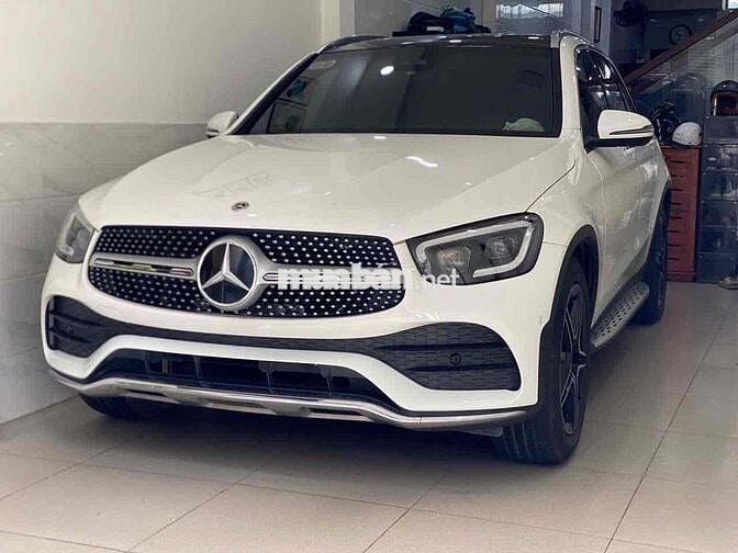 Mercedes Benz GLC 2022 300 4MATIC - Bank 90%