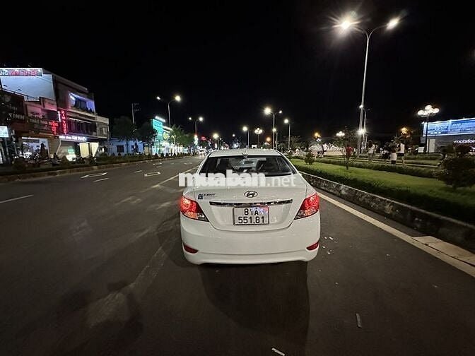Hyundai Accent 2014 1.4 MT - 110000 km