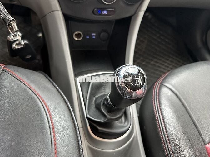 Hyundai Accent 2014 1.4 MT - 110000 km