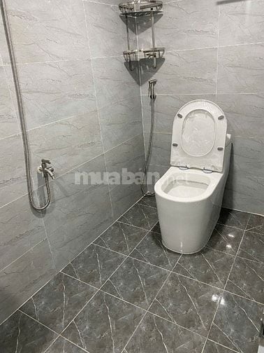 Em cần bán căn nhà chính chủ CMT8 quận 3