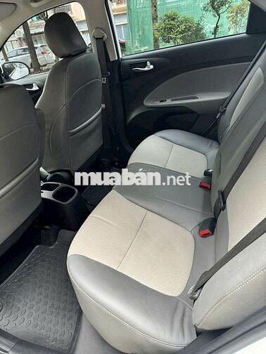 Kia Soluto 1.4 MT Deluxe 2022