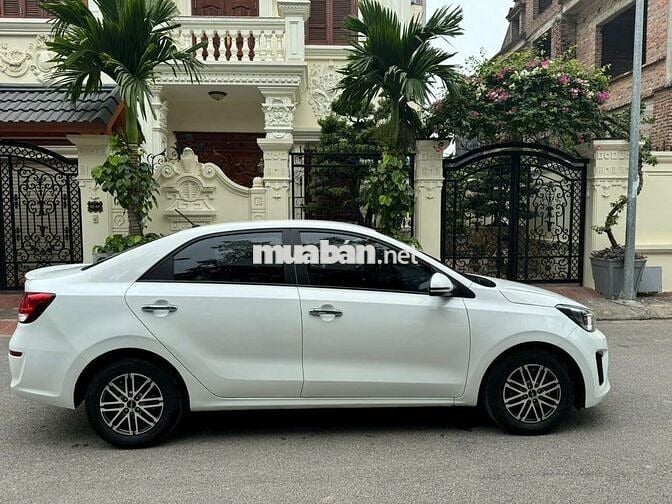 Kia Soluto 1.4 MT Deluxe 2022