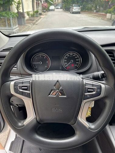 Mitsubishi Triton 4x2 AT 2023