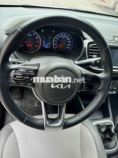 Kia Soluto 1.4 MT Deluxe 2022