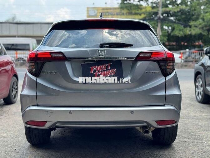 Honda HR-V 2019 bản L 1.8AT, màu bạc, 49.000 km