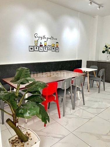 Căn duy nhất mặt tiền đường Trần Hưng Đạo, Quận 5 (4x16m) Giá 27  tỷ 