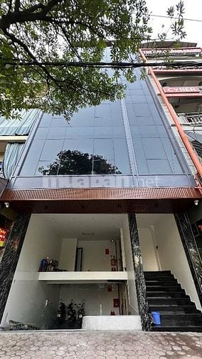 Cho thuê nhà MP mai dịch ,8 tầng Thang Máy ,thông sàn ,sẵn PCCC