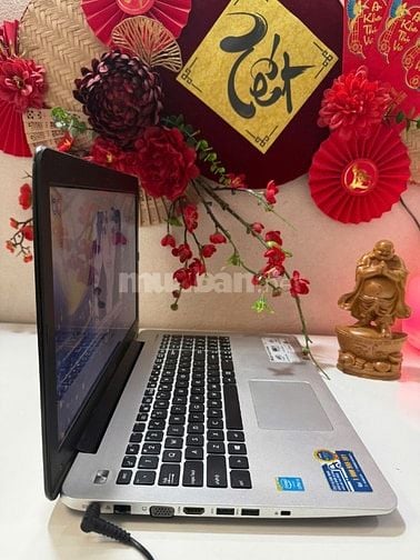 Laptop AsusTek X555LAB văn phòng,học tập thoải mái giá cực rẻ!