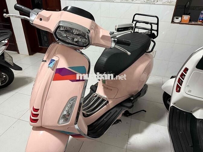 Vespa Sprint 150 Hồng xe nữ ít đi 3500Km