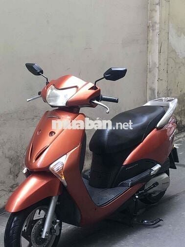 Honda SCR Fi màu cam bstp