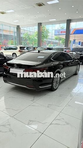 Lexus LS 500H, sản xuất 2025 - Siêu lướt 500 km.