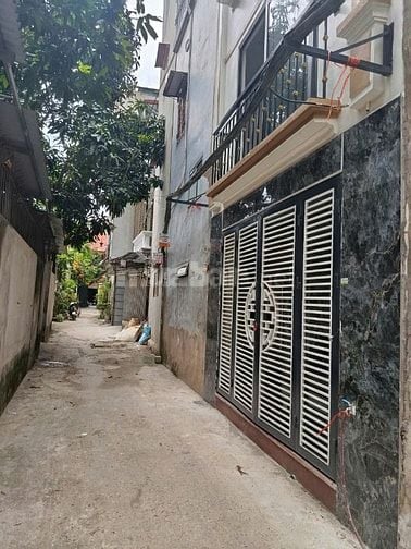 Bán nhà trong ngõ phố Võ Thị Sáu, DT 45m2, 4 tầng, sổ đỏ chính chủ