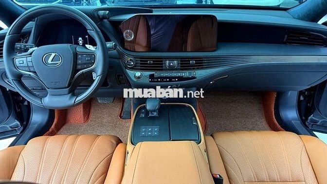 Lexus LS 500H, sản xuất 2025 - Siêu lướt 500 km.